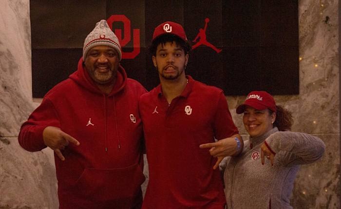 Caleb Williams, Family